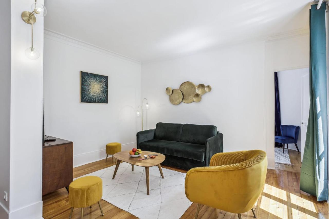 Trocadero & Eiffel Tower - Cityapartmentstay