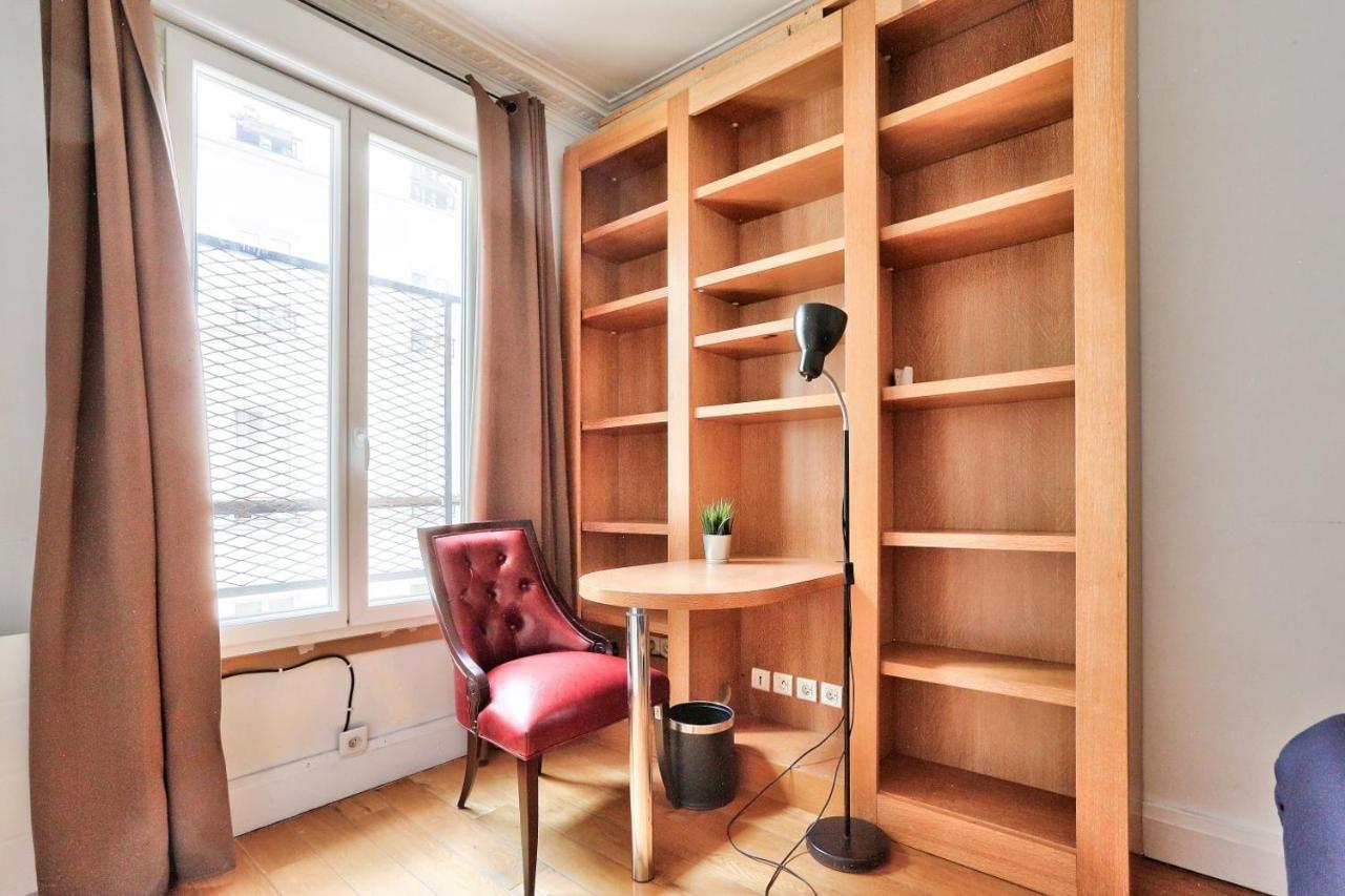 Quartier Champs-elysees 3 Apartment Paris