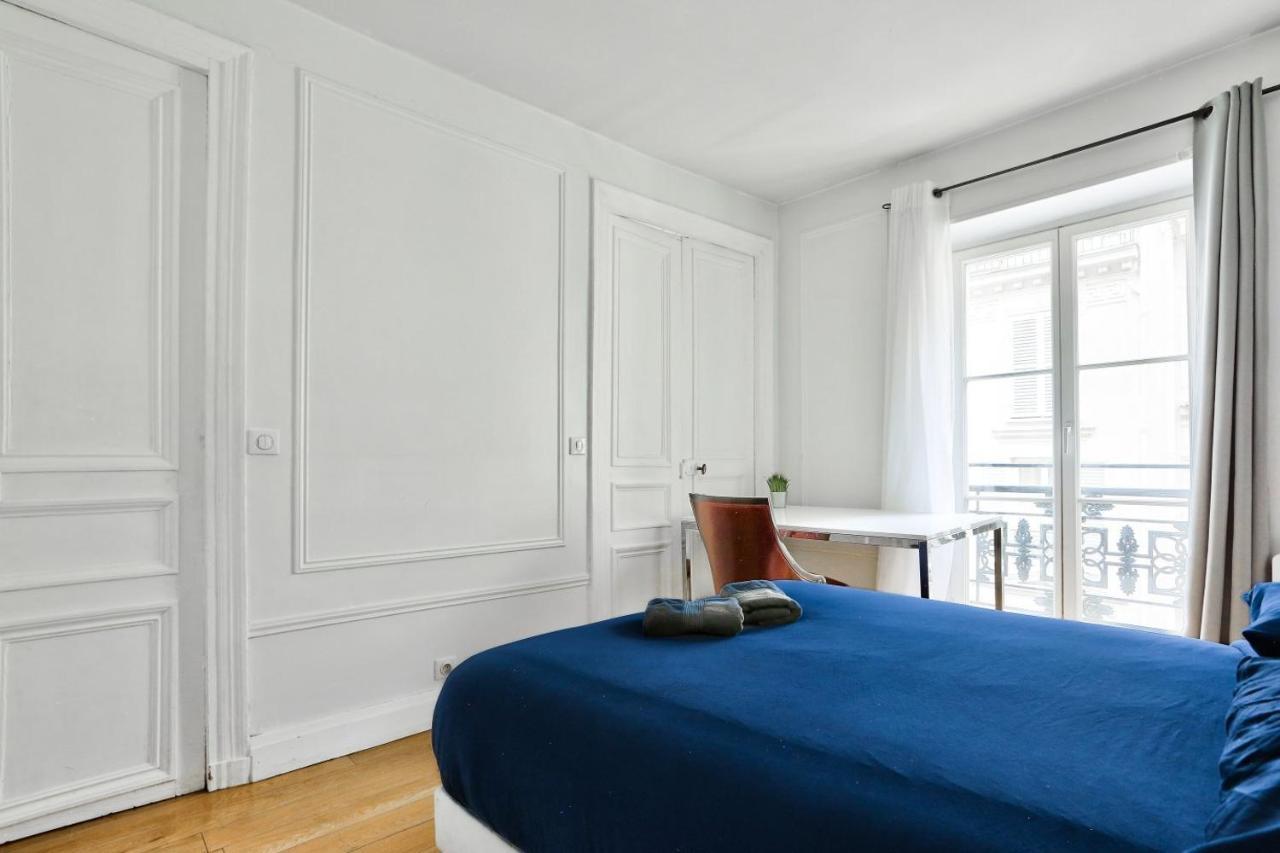 Apartment Quartier Champs-elysees 3 *