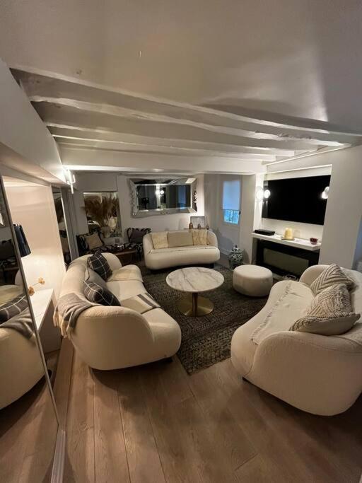 Apartment Avec Cachet Arc-de-triomphe *