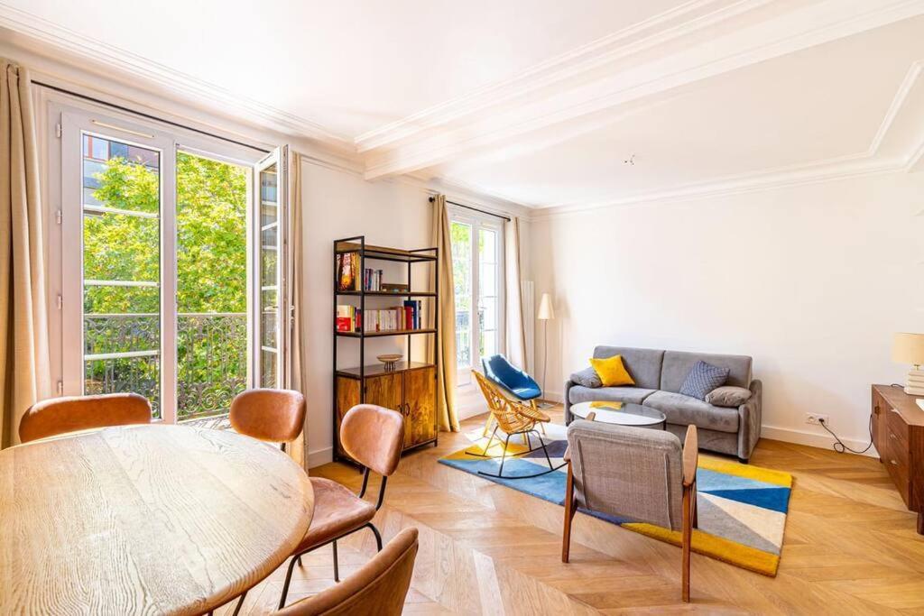 Guestready - Modernity Near Montmartre Cemetery *