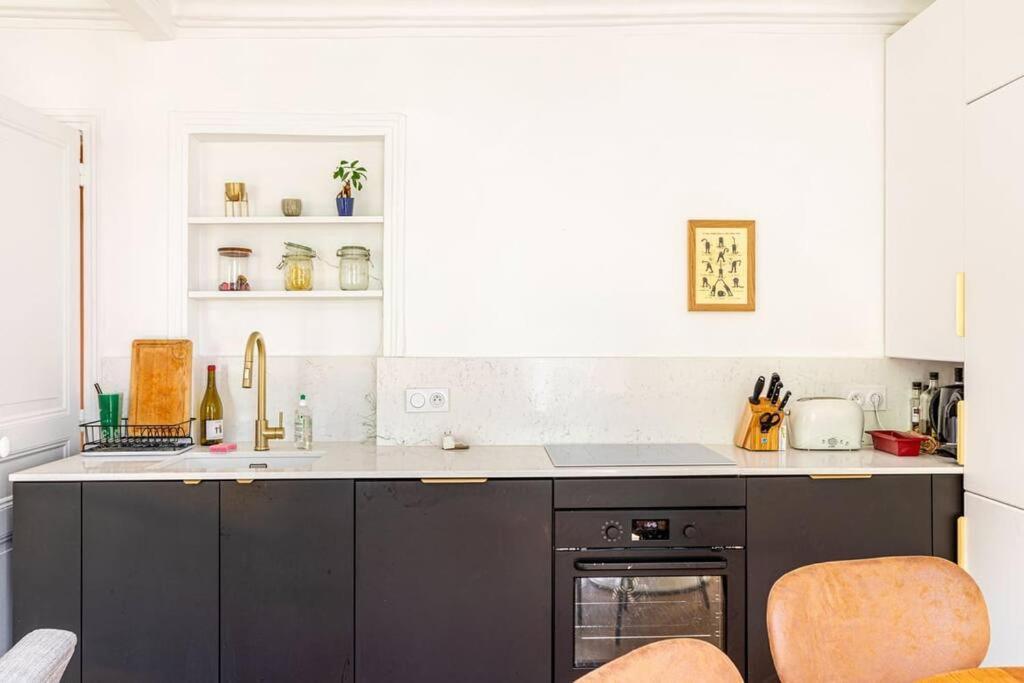 Guestready - Modernity Near Montmartre Cemetery * Paris