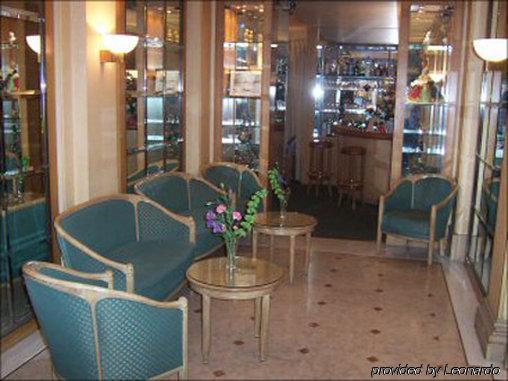 Hotel Royal Elysées
