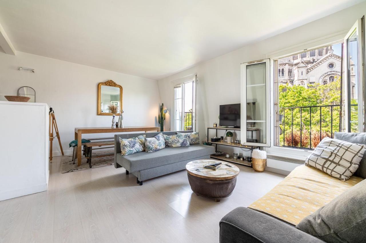 In Front Of The Sacre Coeur - 2 Bedrooms With Elevator Appartement *