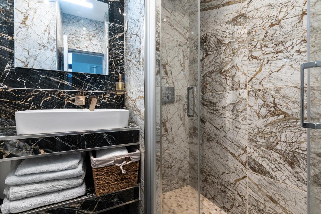 In - Cosy Place In The Hear Of Guest house Paris