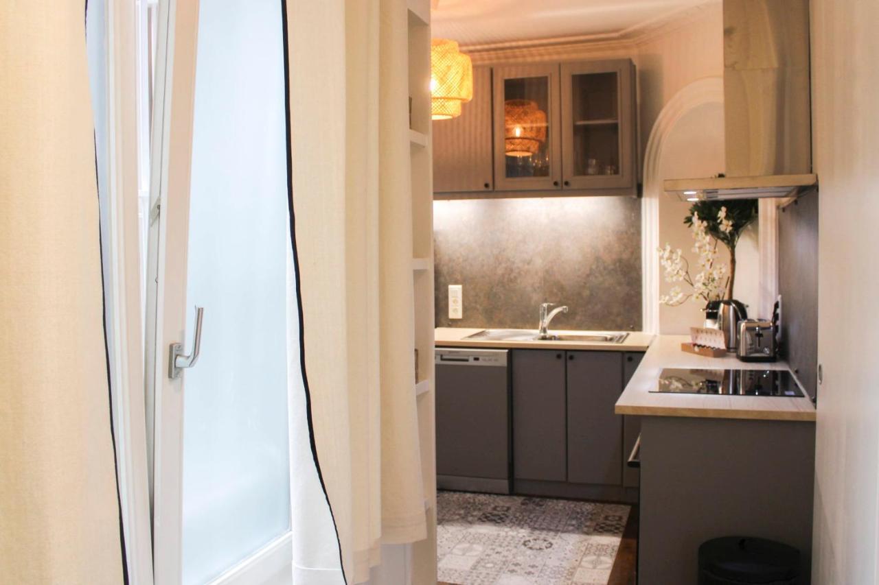 Cozy And Practical Cocoon At The Heart Of Apartment *
