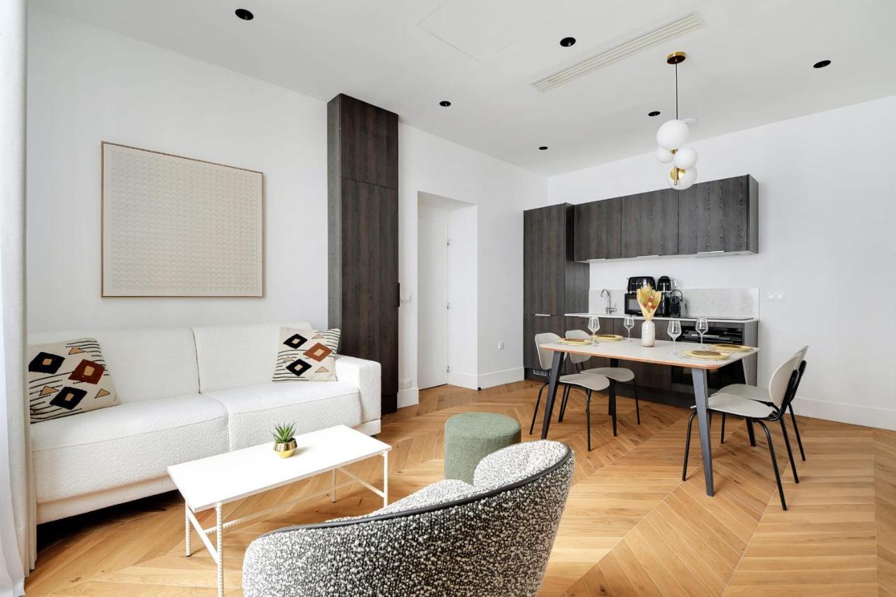 Moderne - 1br 4p - Opera Paris