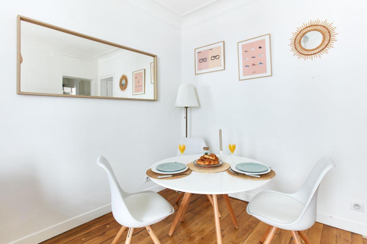 Montmartre - Abbesses Apartment