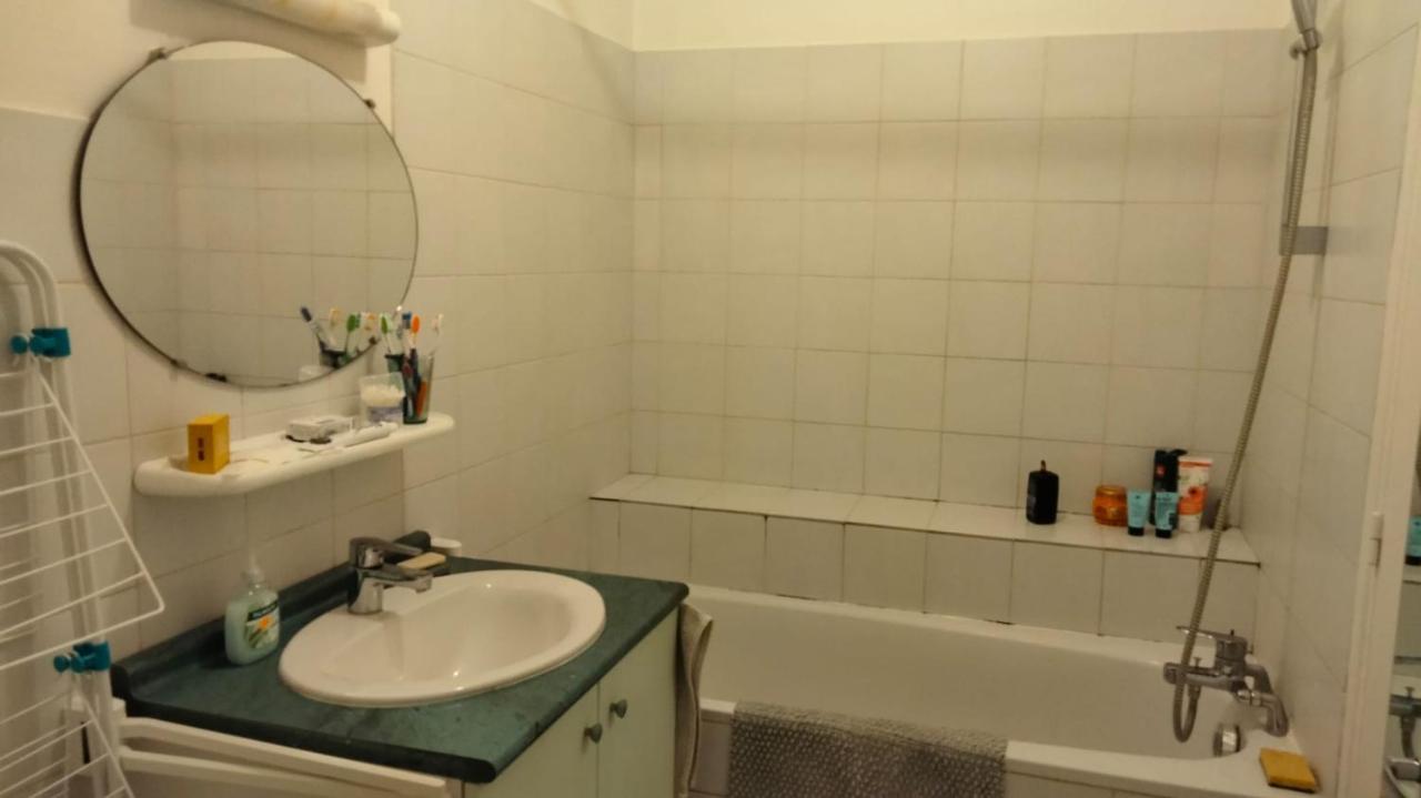 Proche Pantheon - Voisin De Emily In Apartment Paris