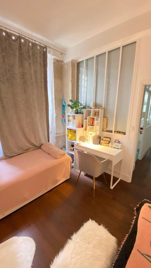 Lepic, Luxury Flat In Montmartre With Private Terrasse-appartement Entier Appartement *