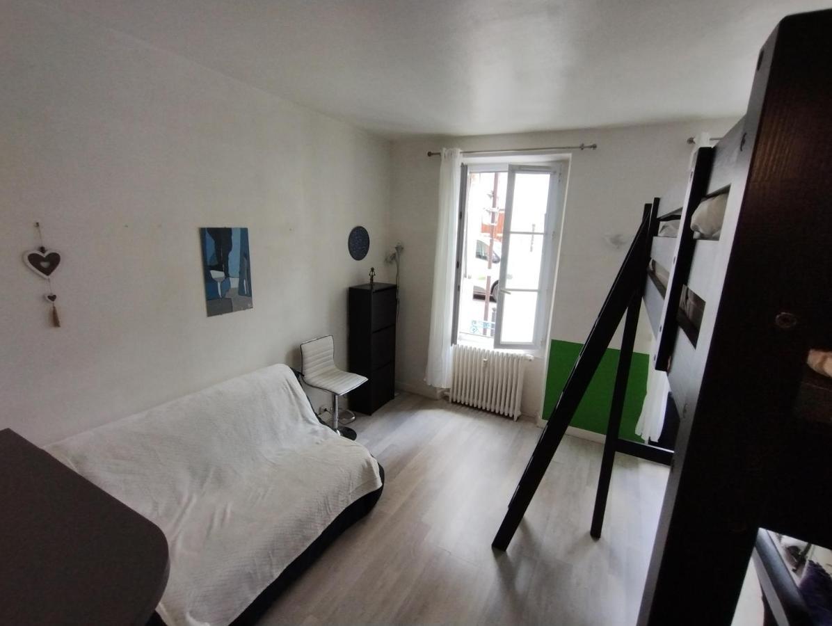 Living At * Paris