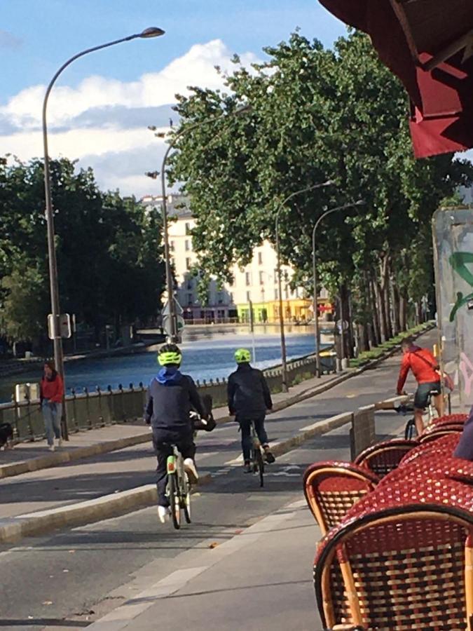 A Paris, Au Bord De L'eau Appartement