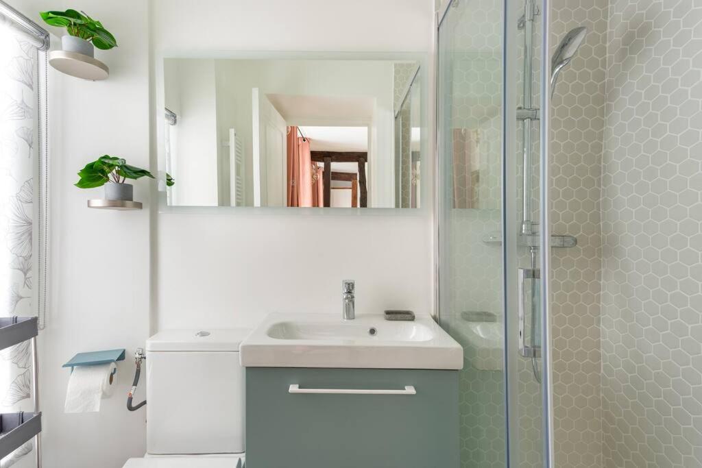 Sophiestay - Contemporary Apt- King Size Bed * Paris