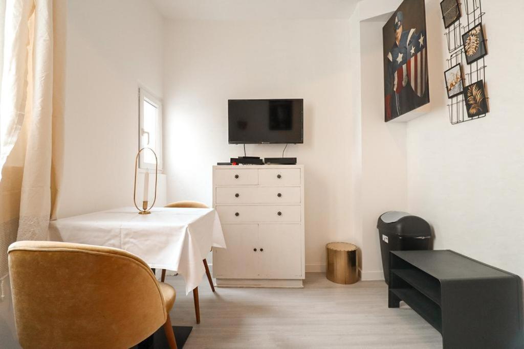 21.appart 4pers #oberkampf#belleville# Appartement