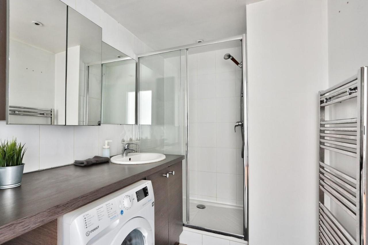 Apartment Quartier Republique Paris