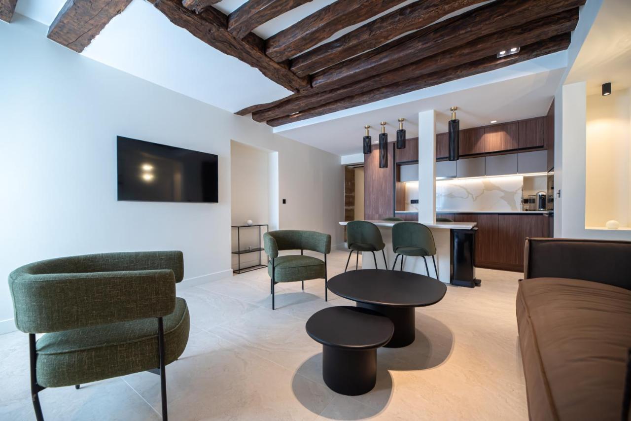 Luxury Marais Apartment *