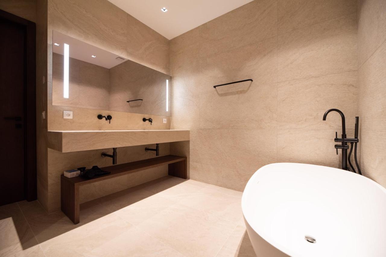 Apartment Luxury Marais Paris