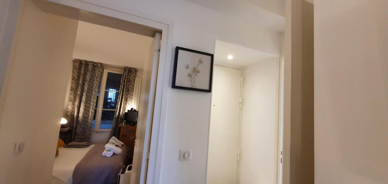 Homestay Stuning Place ,gare Montparnasse ,center ,front Of Metro *