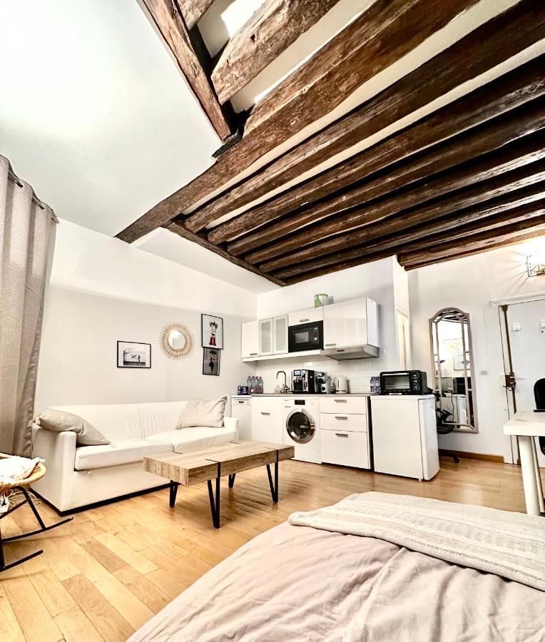 Principal Apartment *