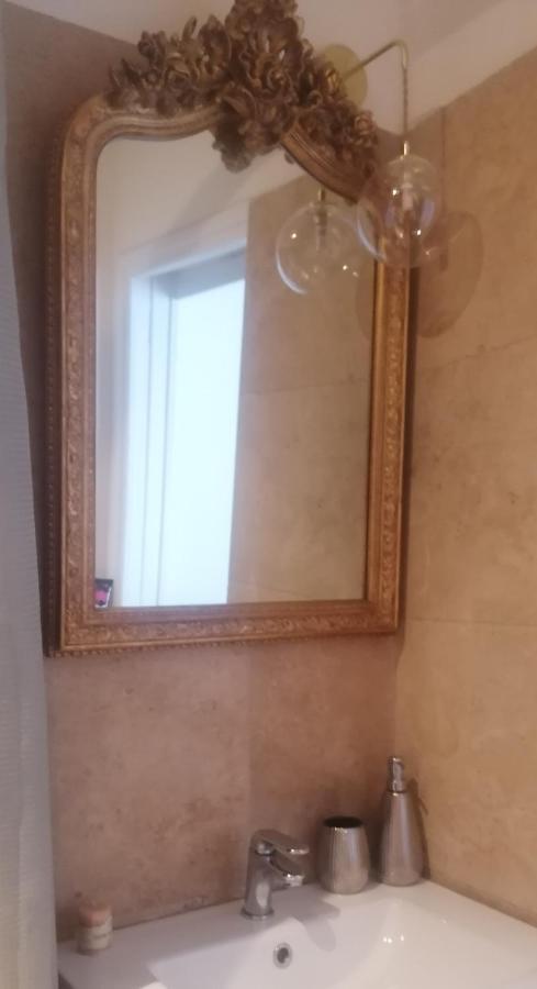 Coeur De - Montorgueil: Charming Apartment