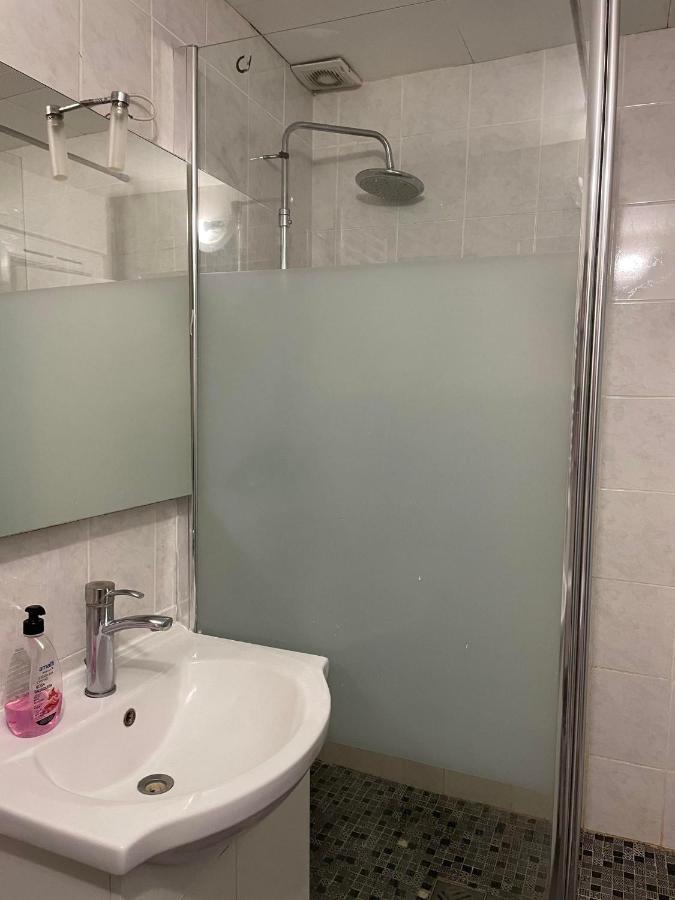 Apartment Flat For 7 *