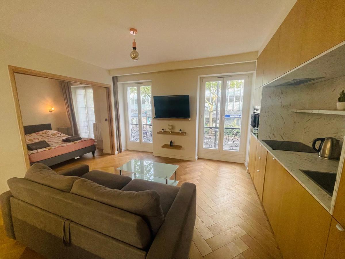 Jean Jaures Apartment