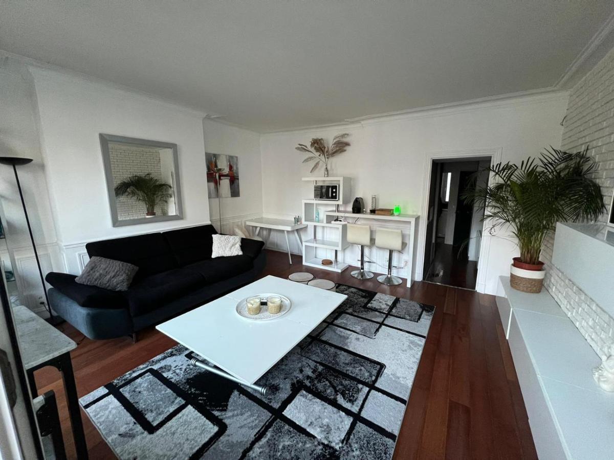 Montmartre Apartment Paris