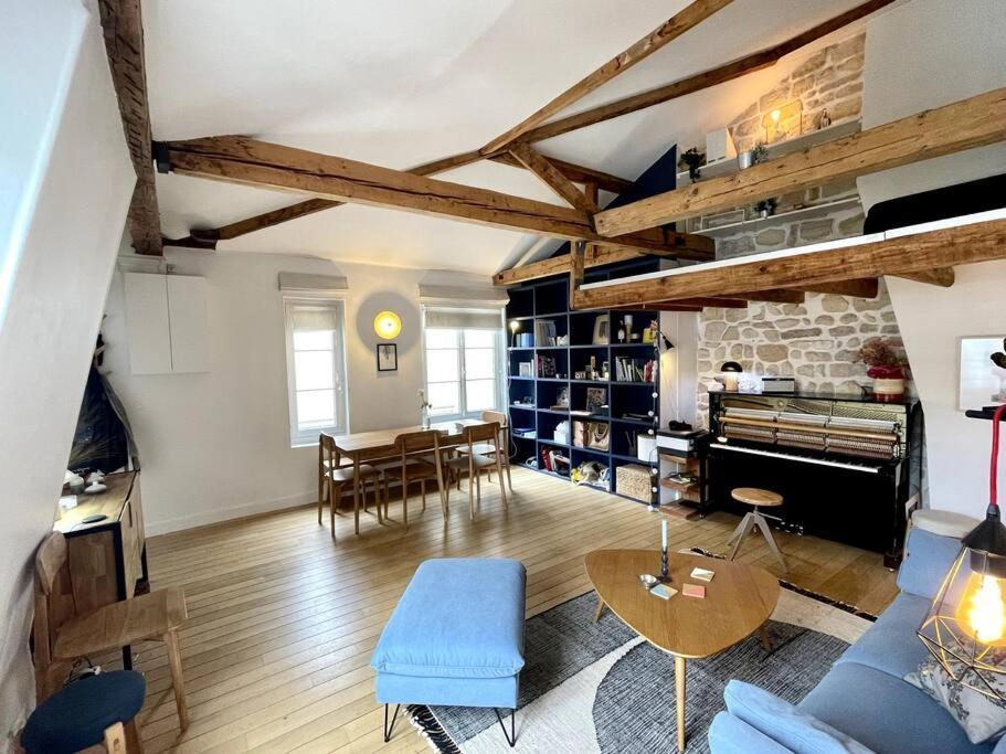 Apartment Beautiful Parisien In The Center Paris