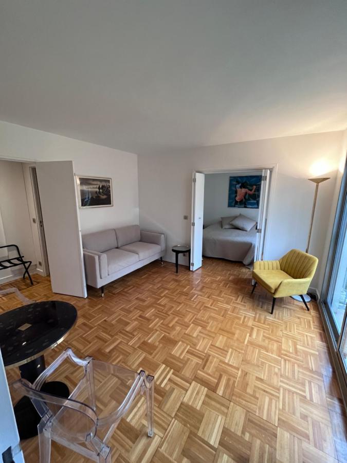 Apartment 2 Pieces Sur Jardin Paris