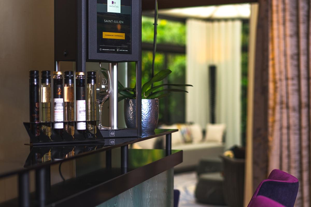 Garden-elysee Hotel 4*