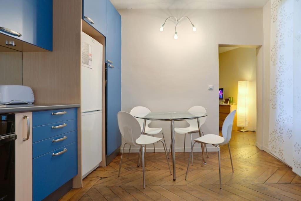 Apartment Place De L'odeon Sur Cour Tres Calme