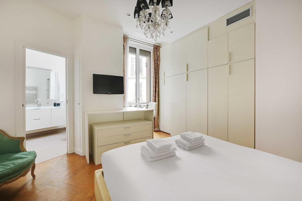 - 2br 4p - Champs-elysees