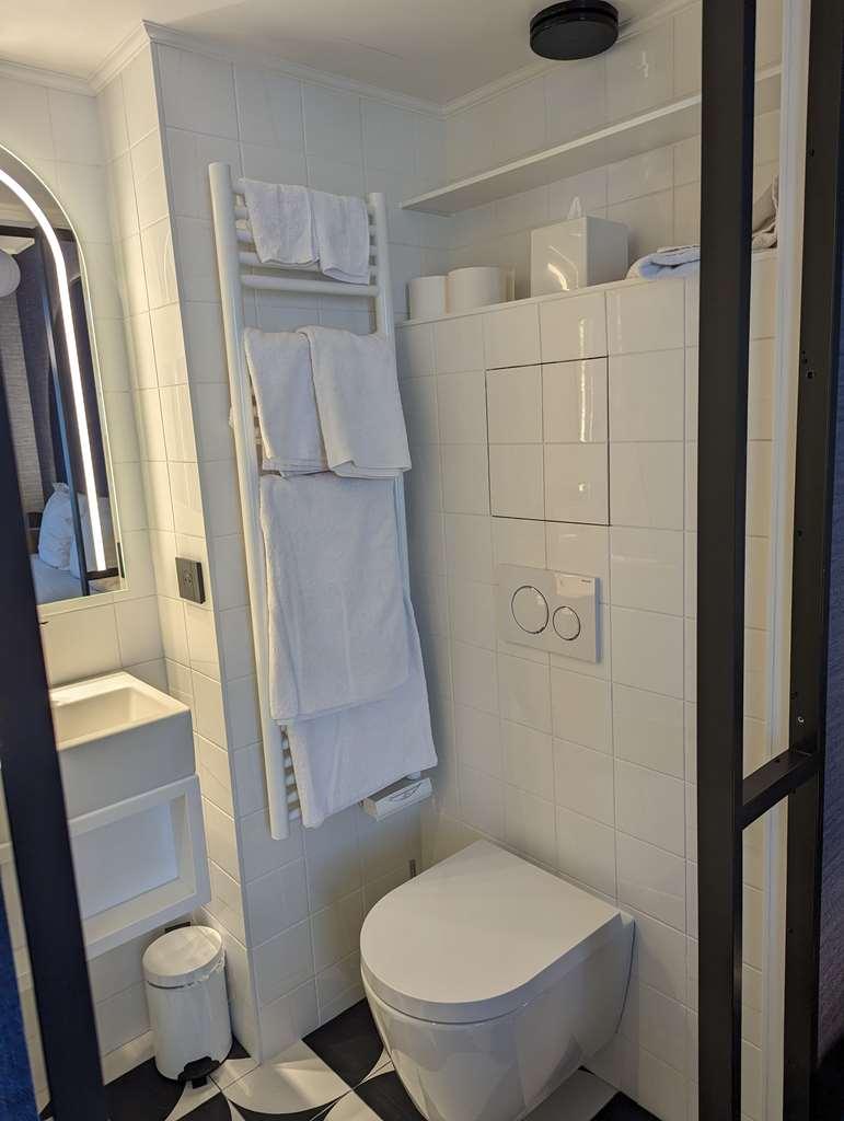 Hotel Western Bretagne Montparnasse Paris