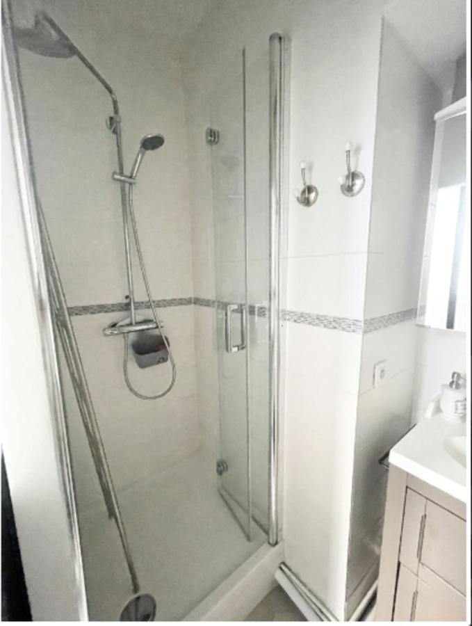 Appartement Quiet And Charming Studio For Two In 2th *