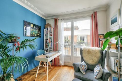 Apartment Spacieux Avec Balcon / Batignolles
