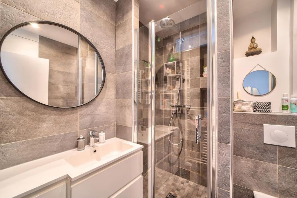 Spacieux Avec Balcon / Batignolles Apartment Paris