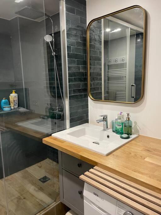 Apartment Lovely Central, Le Marais,