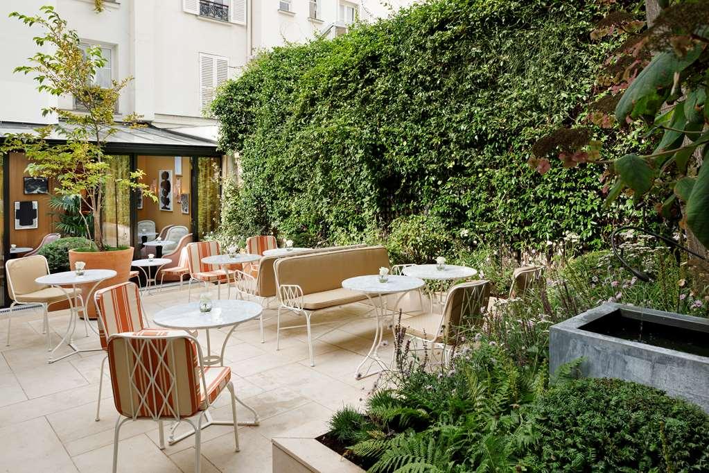 Le Belgrand Champs Elysees Tapestry By Hilton Paris