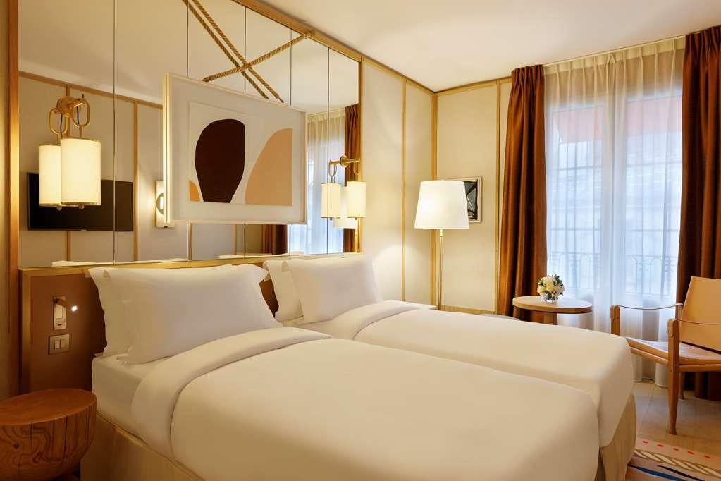 Hotel Le Belgrand Champs Elysees Tapestry By Hilton