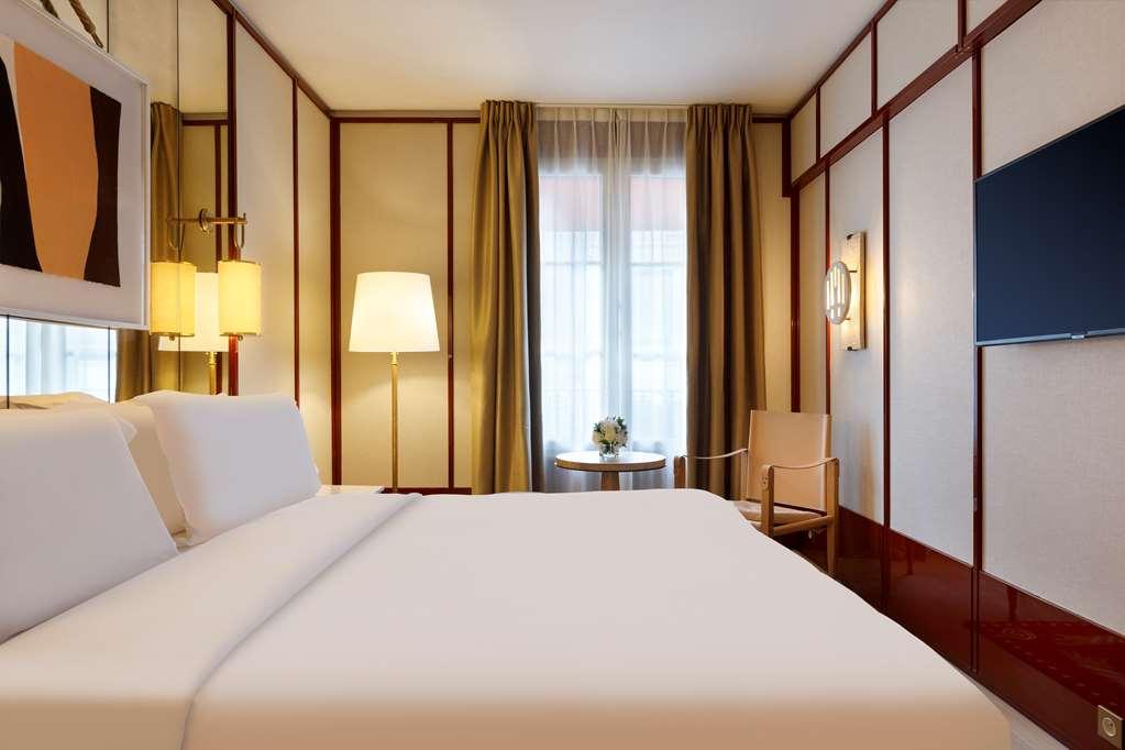 Hotel Le Belgrand Champs Elysees Tapestry By Hilton Paris