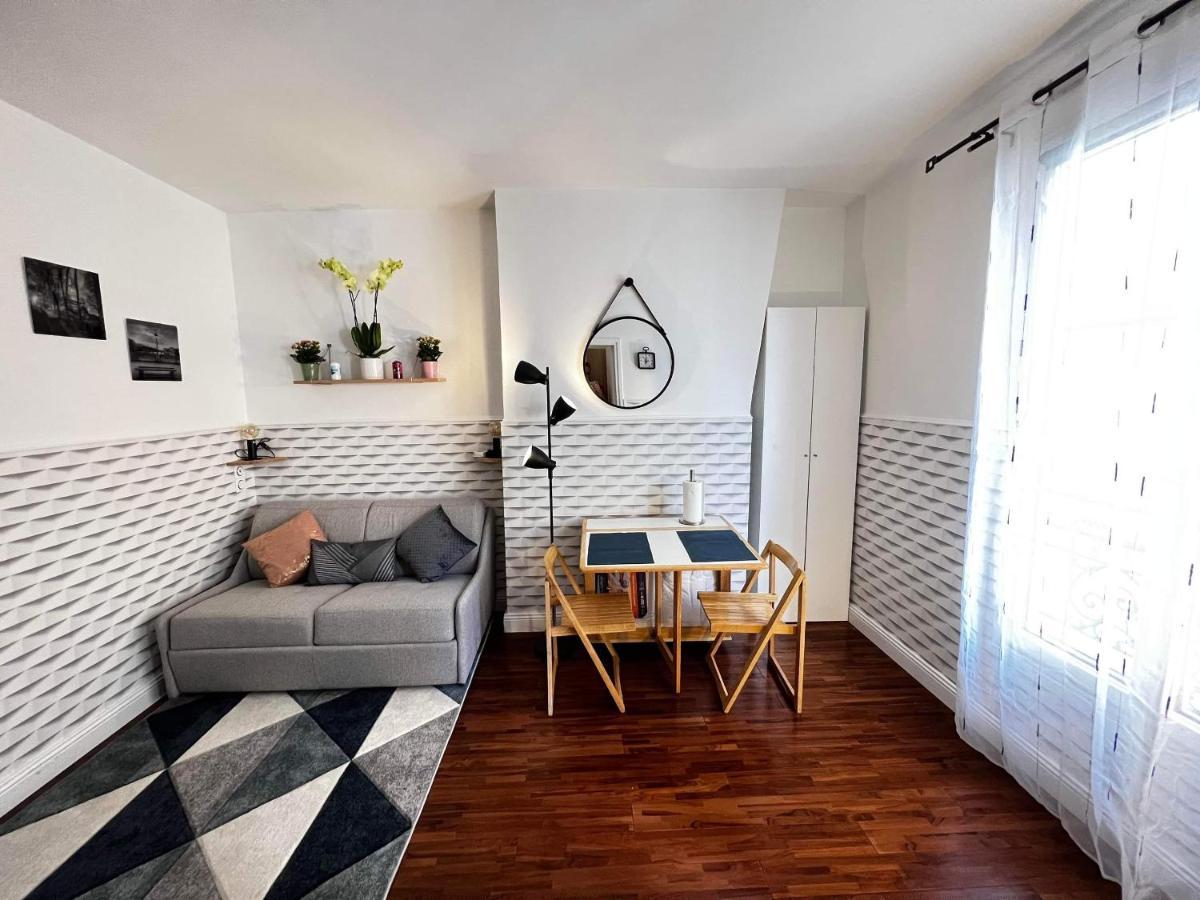 Moderne Les Gobelins Apartment Paris