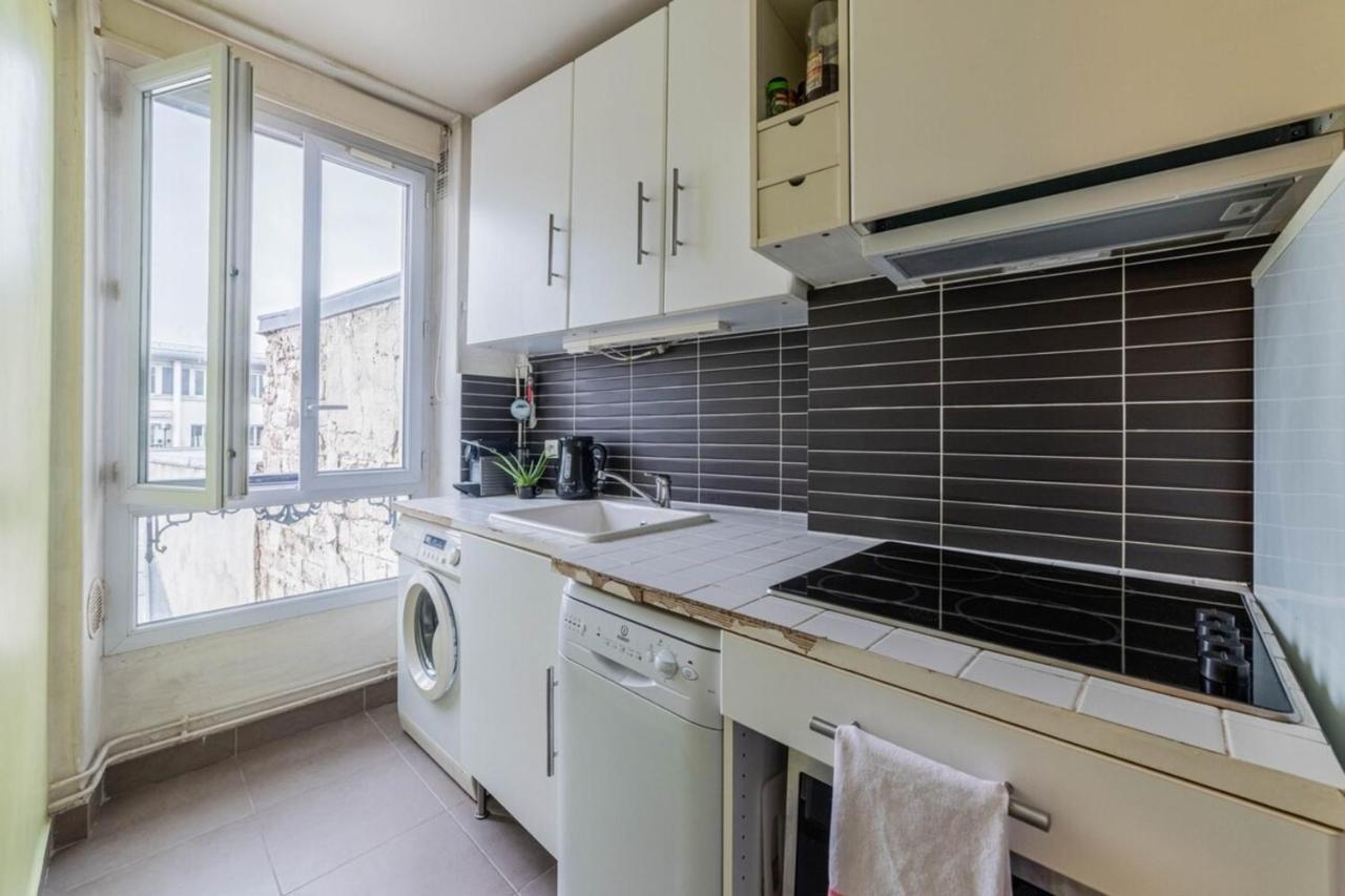 Pied-a-terre Near Bastille & Voltaire 11th Apartment *