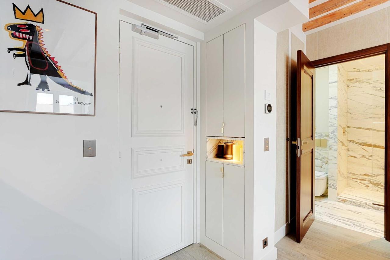 Stylish - 2p - Vendome Square Apartment