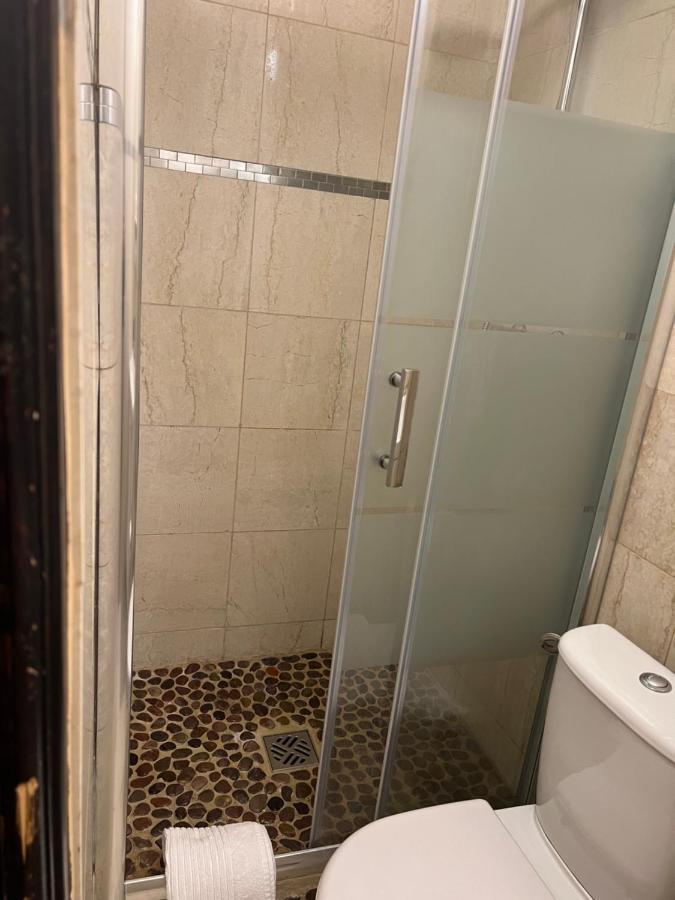 Apartment Ile Saint Louis 75004 *