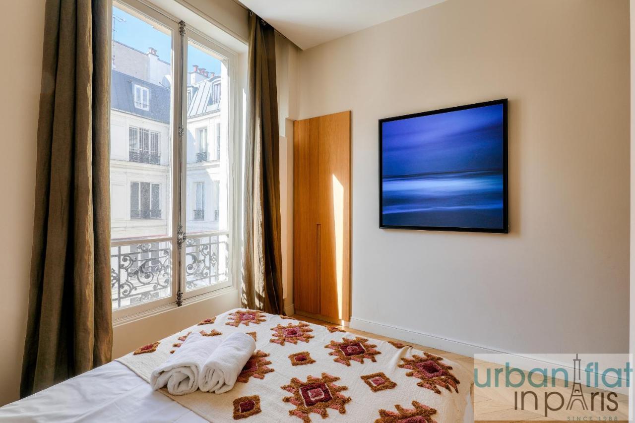 141 - Beautiful Flat Triangle D Or Champs Elysees Apartment *