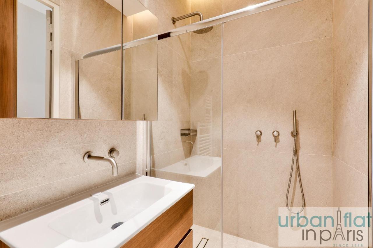Apartment 141 - Beautiful Flat Triangle D Or Champs Elysees *