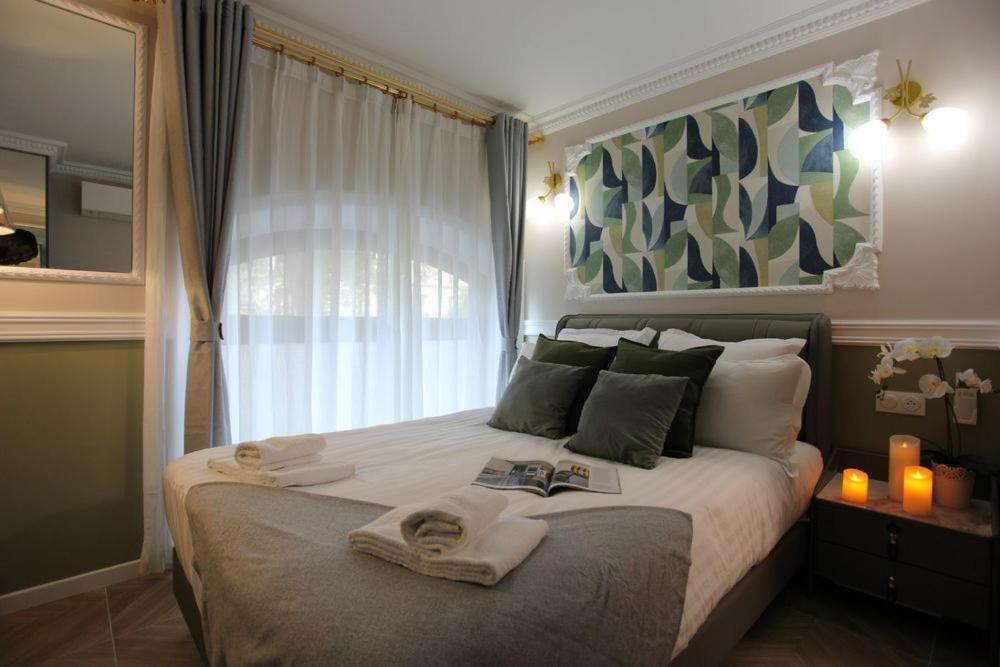 Triplex 250m² 6ch - Clim - Tres Spacieux - Paris