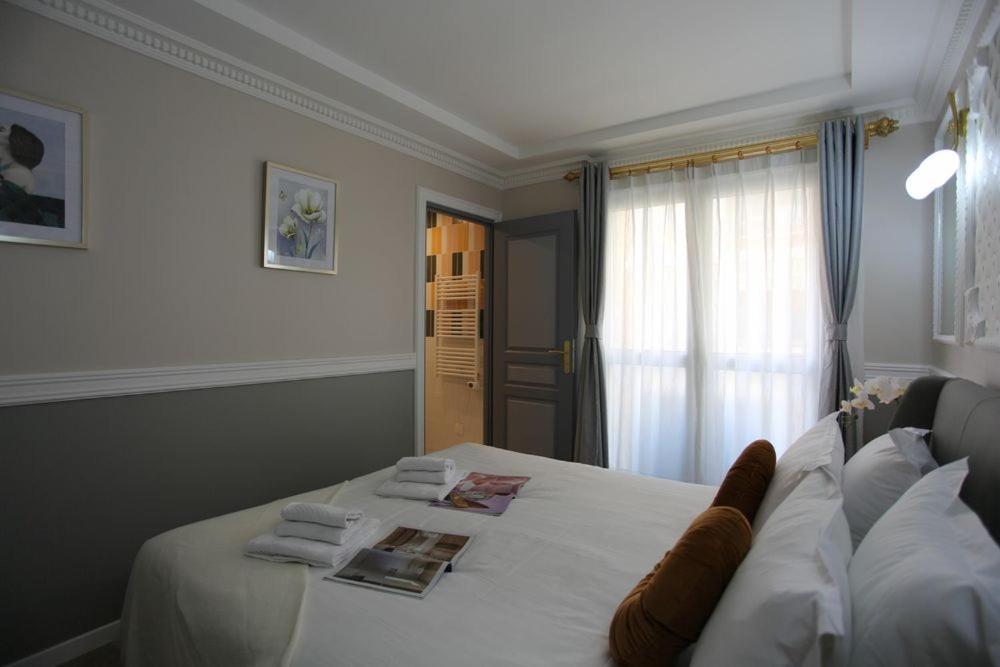 Triplex 250m² 6ch - Clim - Tres Spacieux - Apartment Paris