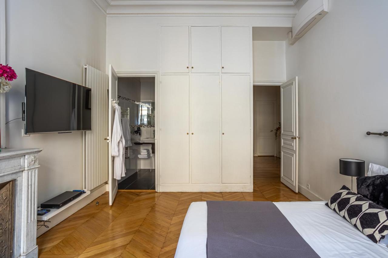Prestigious Trocadero Apartment