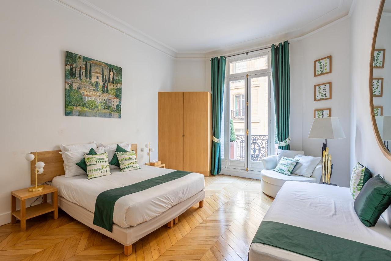 Prestigious Trocadero Paris